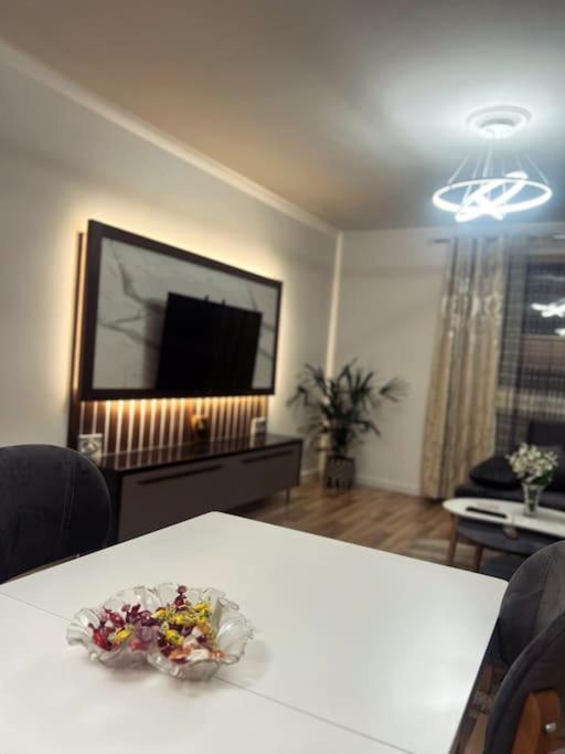 Art'S Apartment ติรานา ภายนอก รูปภาพ