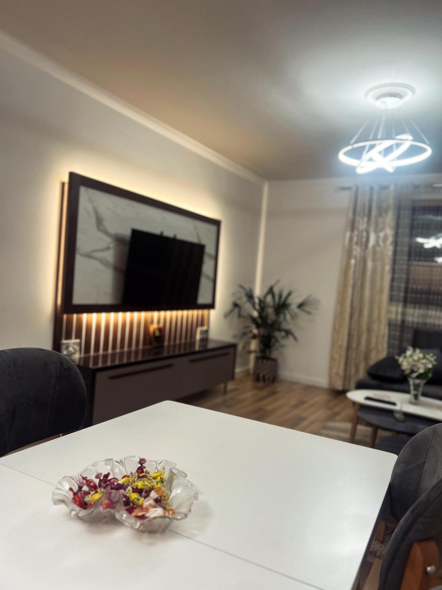 Art'S Apartment ติรานา ภายนอก รูปภาพ
