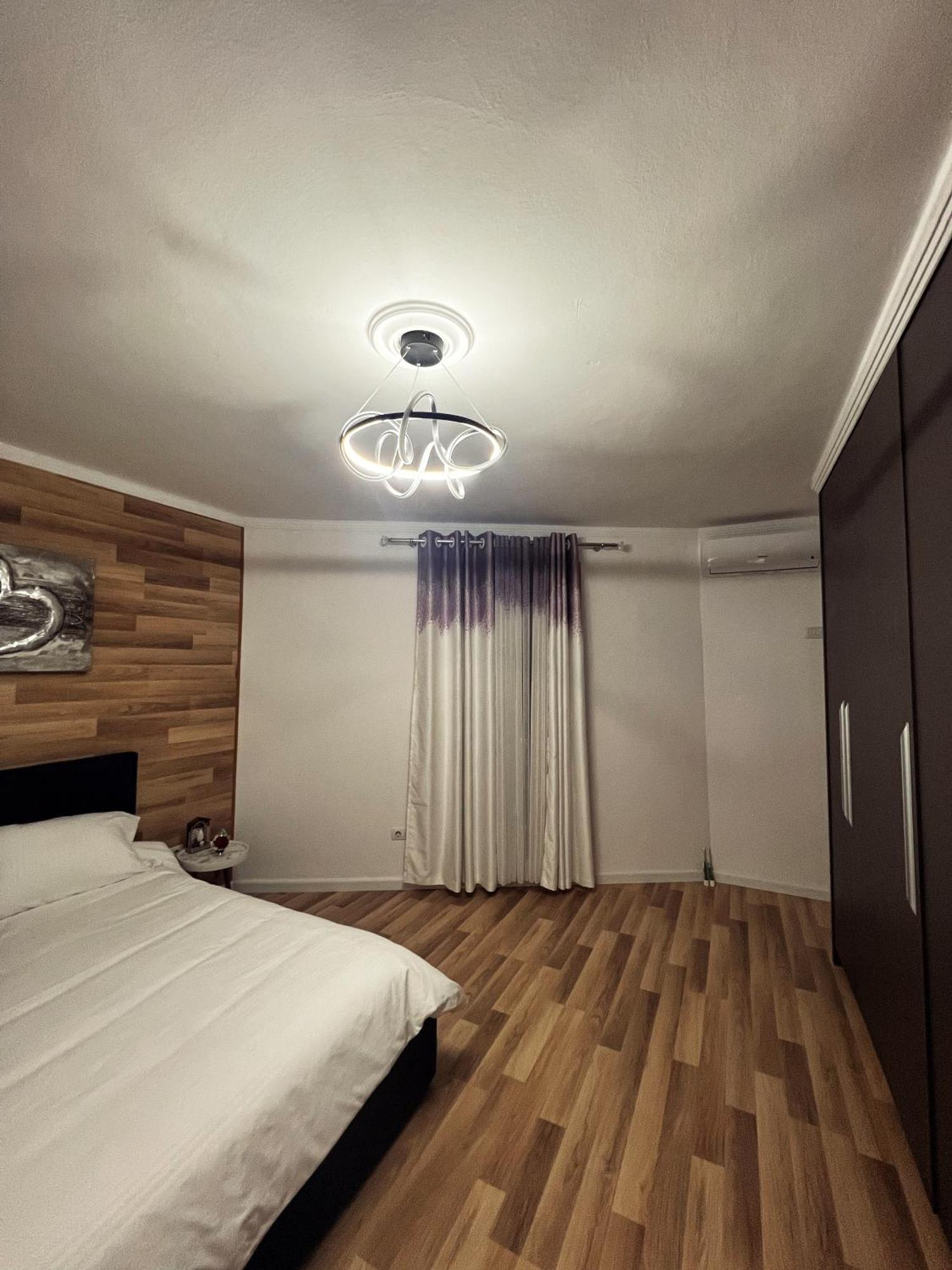 Art'S Apartment ติรานา ภายนอก รูปภาพ