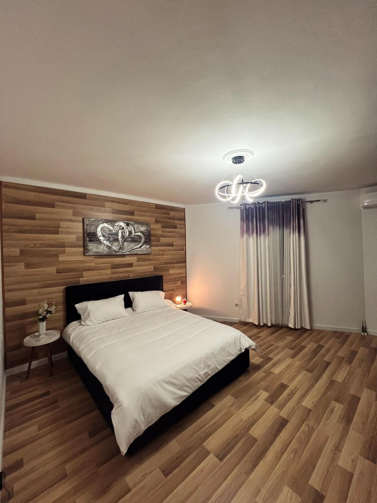 Art'S Apartment ติรานา ภายนอก รูปภาพ