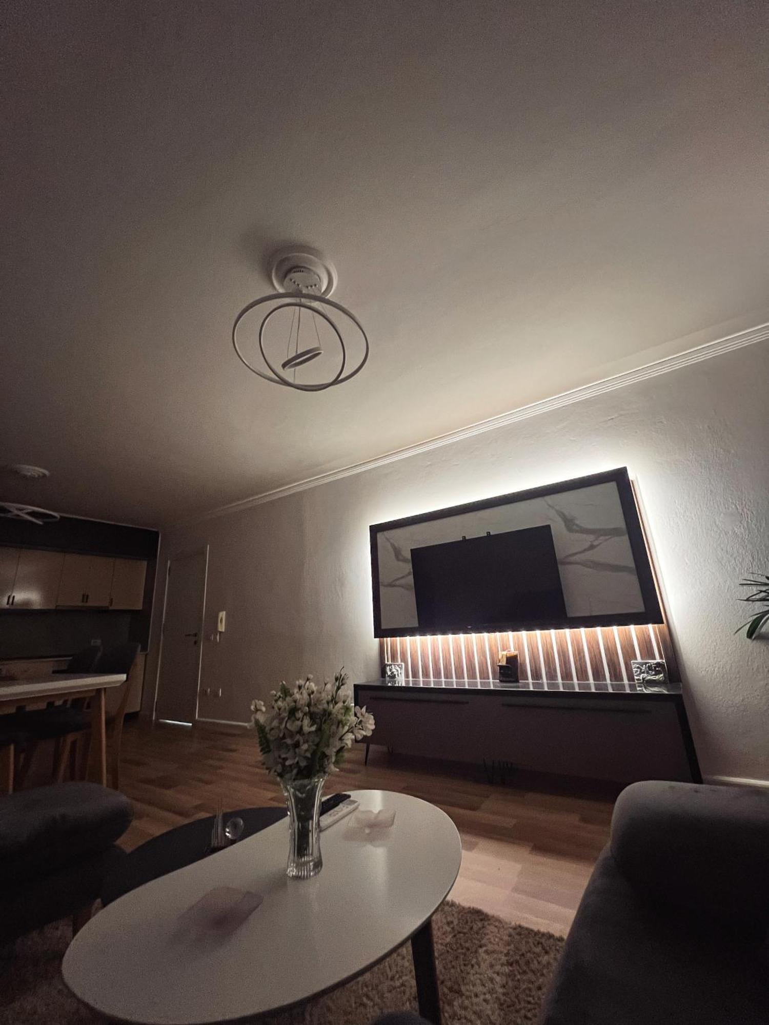 Art'S Apartment ติรานา ภายนอก รูปภาพ