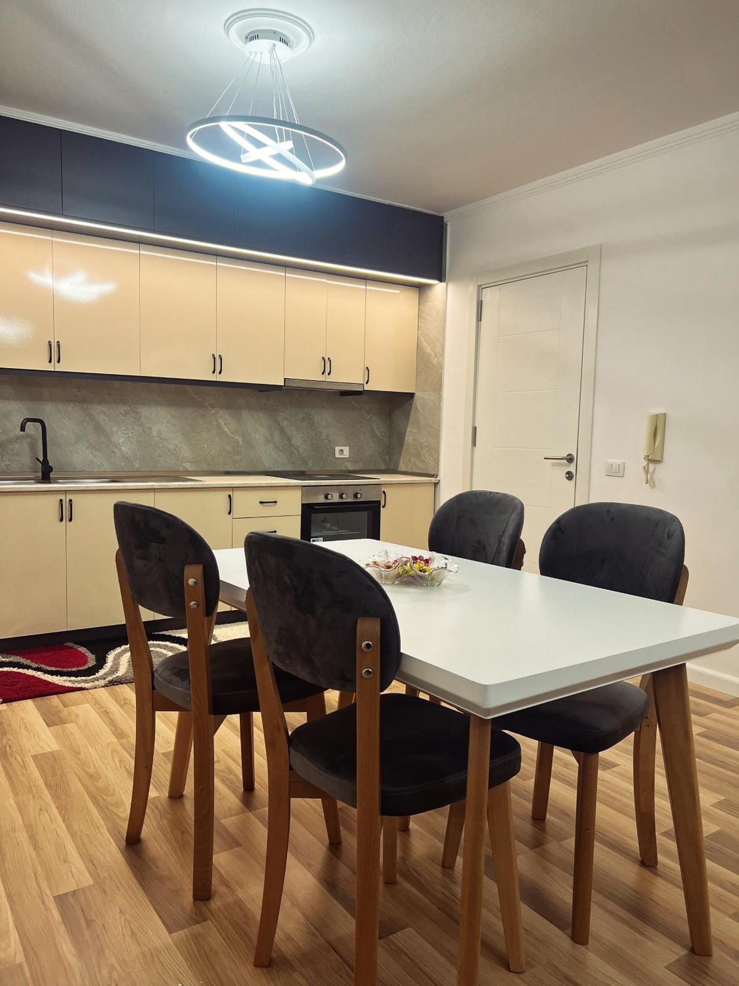 Art'S Apartment ติรานา ภายนอก รูปภาพ