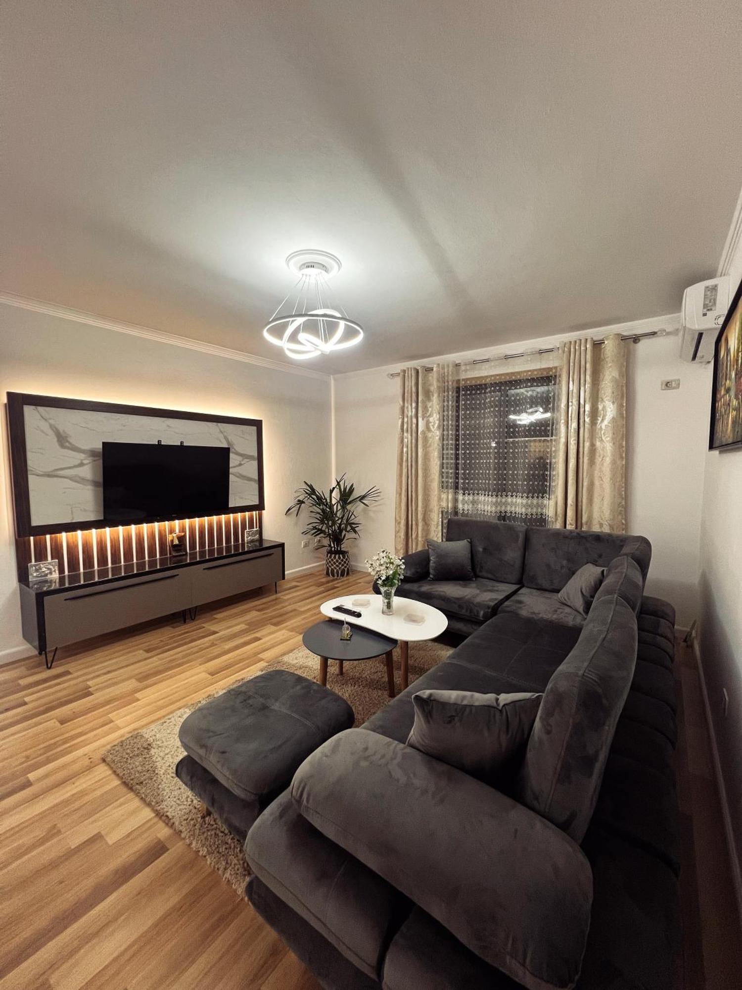 Art'S Apartment ติรานา ภายนอก รูปภาพ